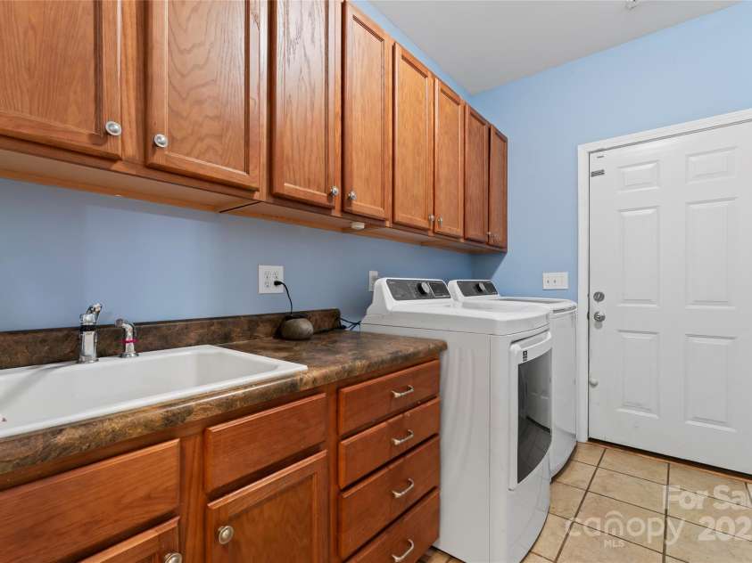 520 Steeple Chase Trail, Salisbury, NC 28144.  MLS# CAR4248433, YatesRealty ID 26390. 