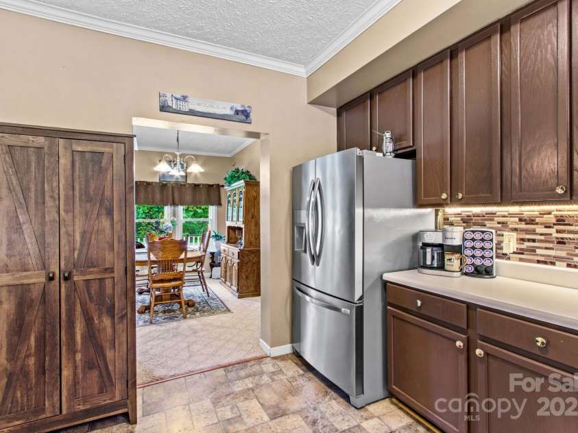 285 Quail Pointe Drive, Salisbury, NC 28147.  MLS# CAR4278729, YatesRealty ID 26391. 