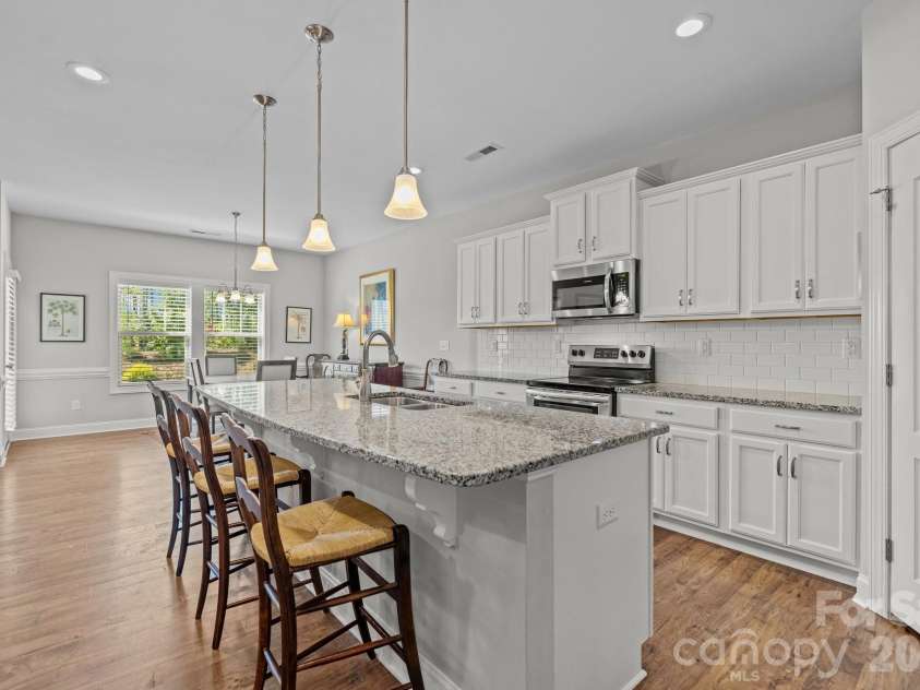 4697 Rinaldo Road, York, SC 29745.  MLS# CAR4380475, YatesRealty ID 26392. Kitchen open to dining area
