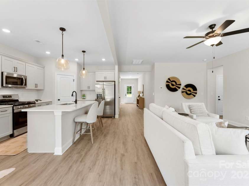 1227 Breezewood Drive, Charlotte, NC 28262.  MLS# CAR4274143, YatesRealty ID 26393. 