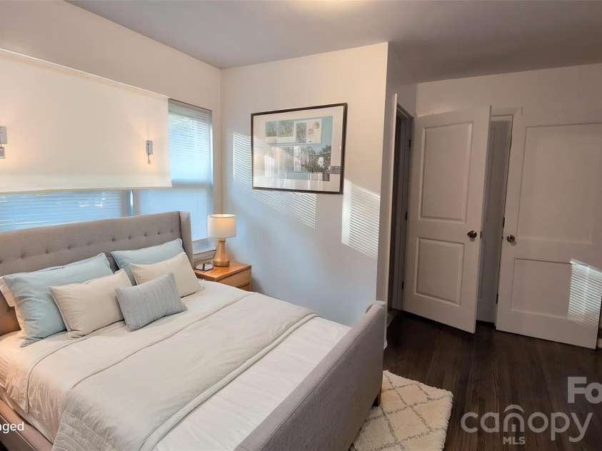 1662 Browns Avenue, Charlotte, NC 28208.  MLS# CAR4385030, YatesRealty ID 26393. Virtually Staged Primary Bedroom
