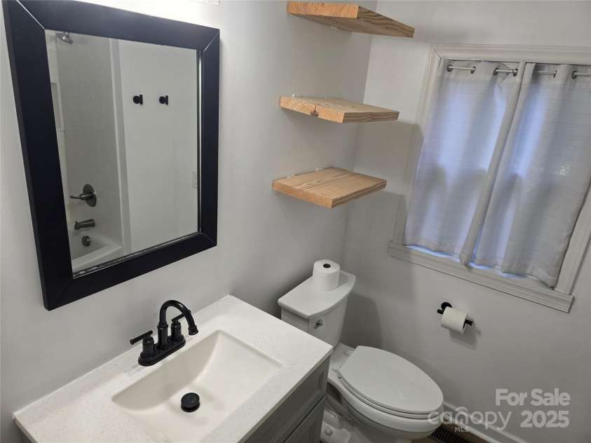 616 Laurel Street, Albemarle, NC 28001.  MLS# CAR4269889, YatesRealty ID 26395. 