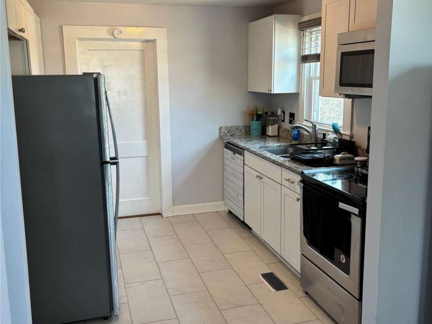 827 Horah Street, Salisbury, NC 28144.  MLS# CAR4226117, YatesRealty ID 26396. 