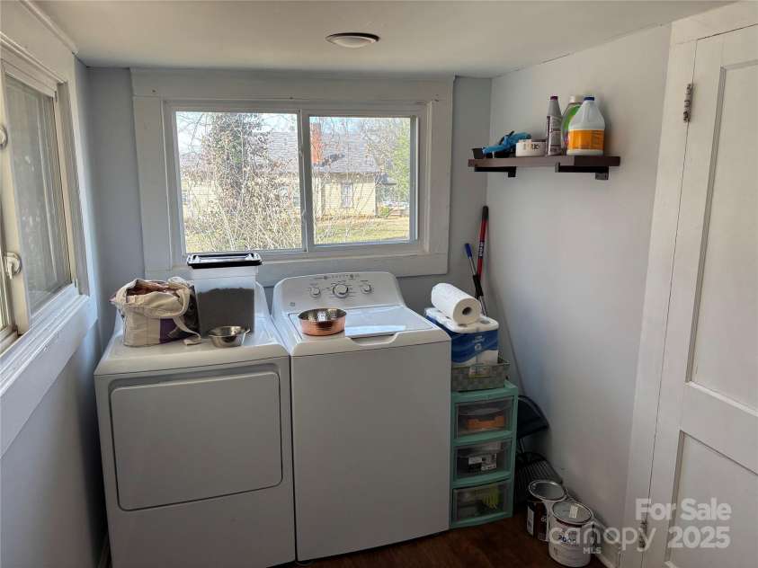 827 Horah Street, Salisbury, NC 28144.  MLS# CAR4226117, YatesRealty ID 26396. 