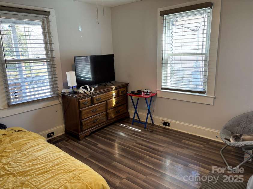 827 Horah Street, Salisbury, NC 28144.  MLS# CAR4226117, YatesRealty ID 26396. 