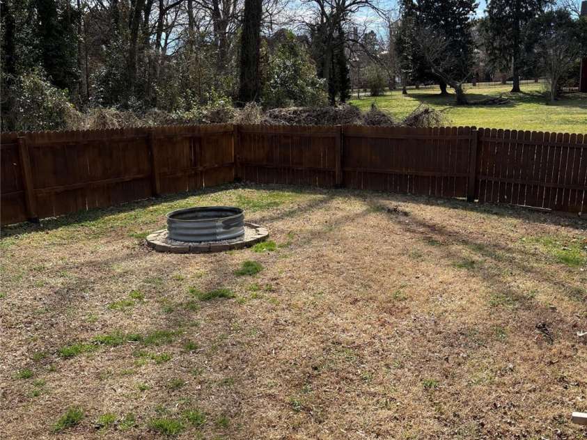 827 Horah Street, Salisbury, NC 28144.  MLS# CAR4226117, YatesRealty ID 26396. 