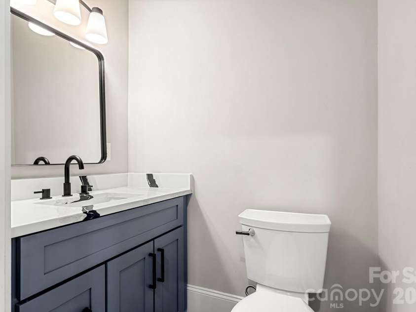 918 New Hope Road, Gastonia, NC 28054.  MLS# CAR4368085, YatesRealty ID 26396. 
