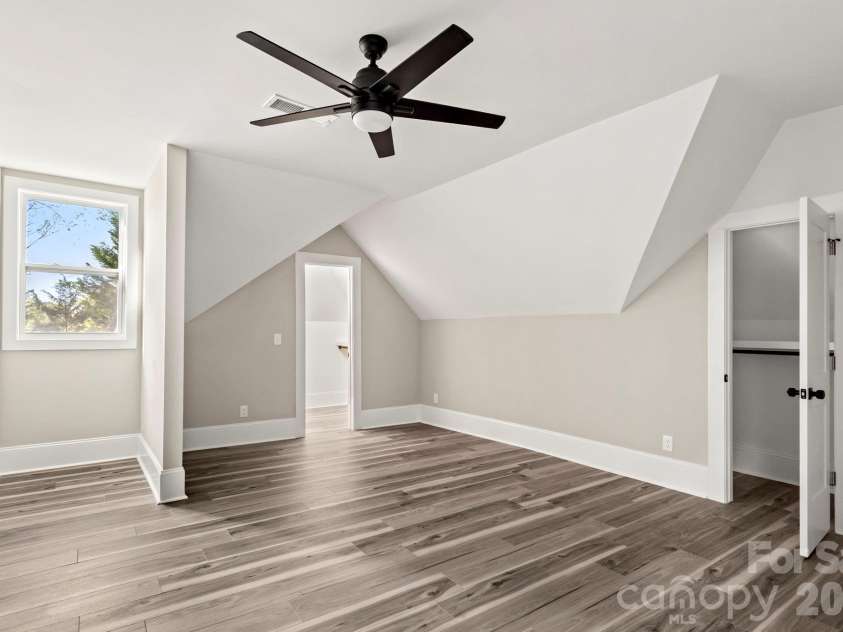 918 New Hope Road, Gastonia, NC 28054.  MLS# CAR4368085, YatesRealty ID 26396. 
