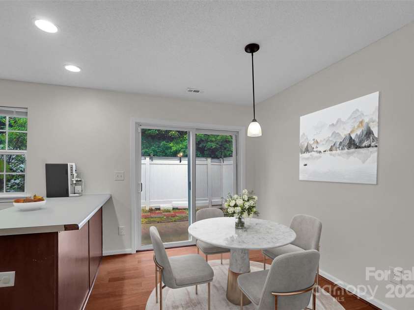 5237 Ficus Tree Lane, Charlotte, NC 28215.  MLS# CAR4288563, YatesRealty ID 26397. 