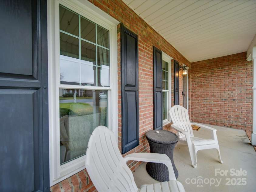 1209 Pressley Downs Drive, Concord, NC 28025.  MLS# CAR4264651, YatesRealty ID 26398. 