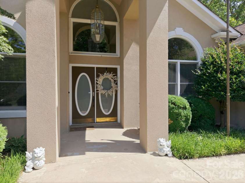20127 Chapel Point Lane, Cornelius, NC 28031.  MLS# CAR4387652, YatesRealty ID 26399. 