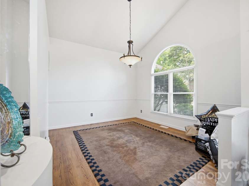 20127 Chapel Point Lane, Cornelius, NC 28031.  MLS# CAR4387652, YatesRealty ID 26399. 
