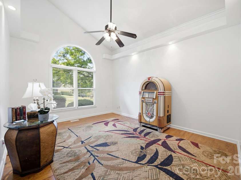 20127 Chapel Point Lane, Cornelius, NC 28031.  MLS# CAR4387652, YatesRealty ID 26399. 