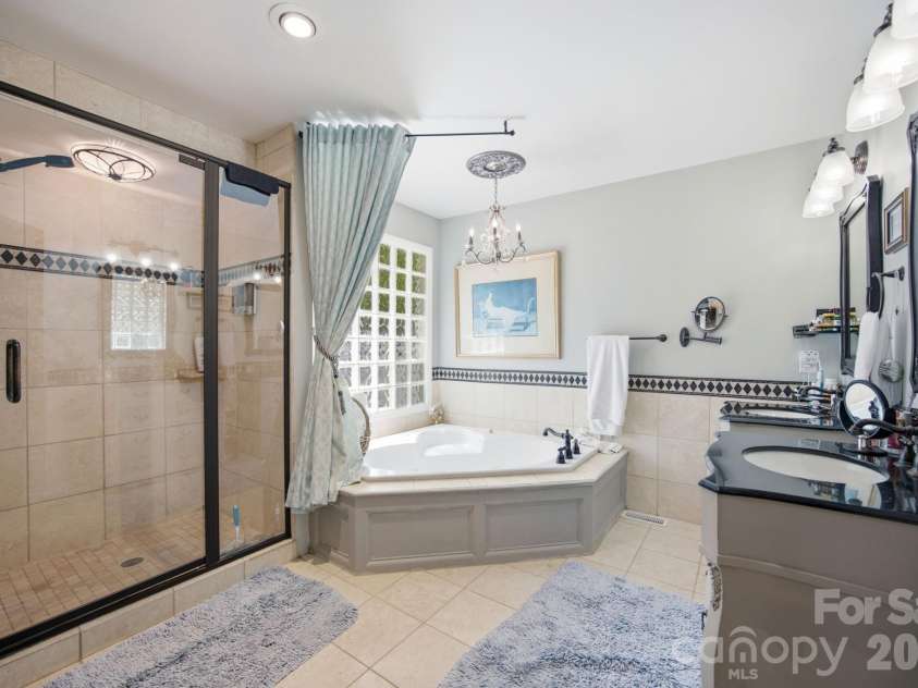 20127 Chapel Point Lane, Cornelius, NC 28031.  MLS# CAR4387652, YatesRealty ID 26399. 