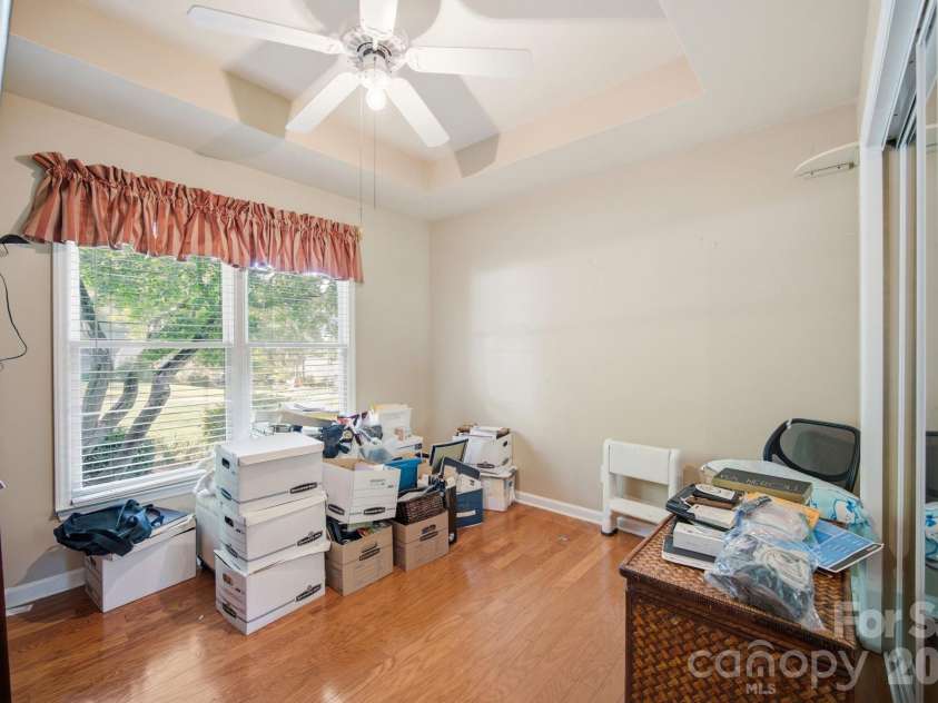 20127 Chapel Point Lane, Cornelius, NC 28031.  MLS# CAR4387652, YatesRealty ID 26399. 