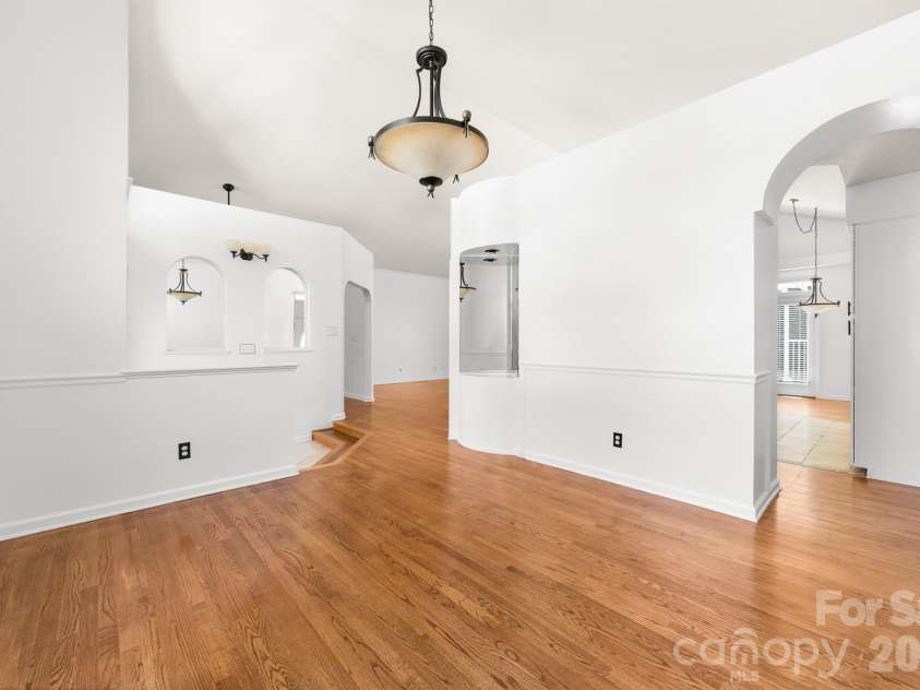 20127 Chapel Point Lane, Cornelius, NC 28031.  MLS# CAR4423446, YatesRealty ID 26399. Dining Room