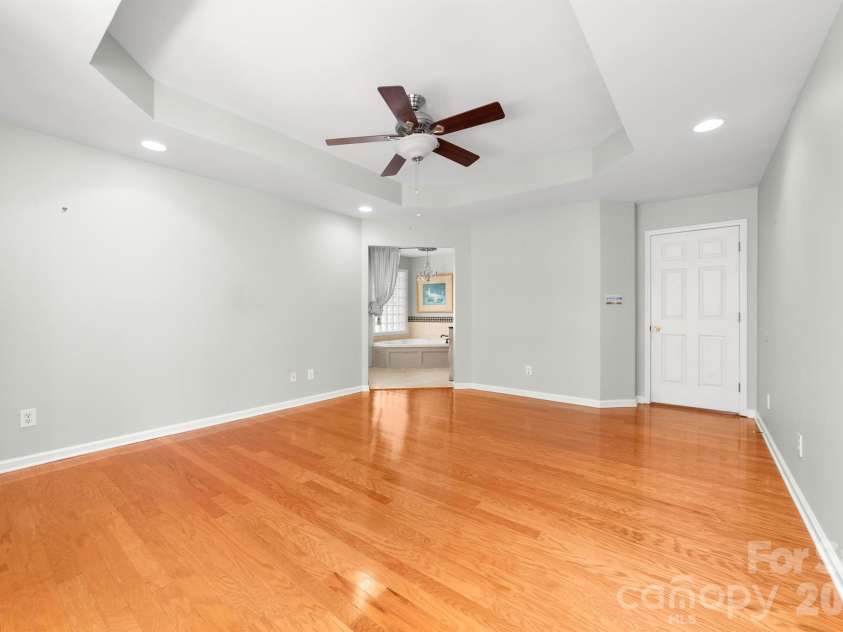 20127 Chapel Point Lane, Cornelius, NC 28031.  MLS# CAR4423446, YatesRealty ID 26399. Primary Bedroom