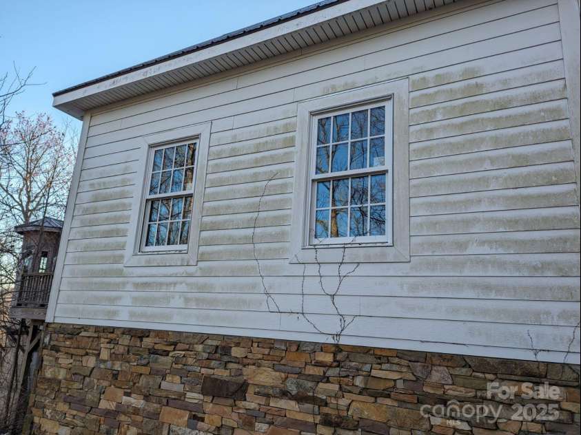 1605 Golden Road, Lake Toxaway, NC 28747.  MLS# CAR4179199, YatesRealty ID 264. 