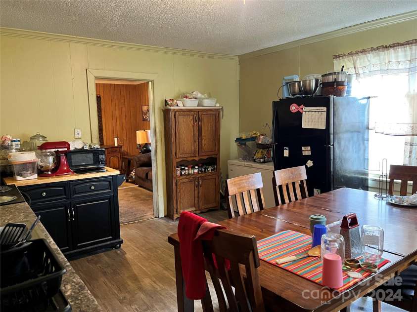 210 Lincoln Street, Albemarle, NC 28001.  MLS# CAR4199481, YatesRealty ID 264. 