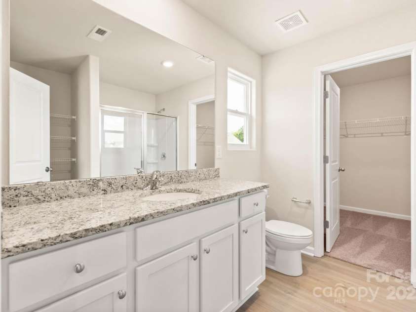 125 Lightning Drive, Shelby, NC 28152.  MLS# CAR4234133, YatesRealty ID 2640. 