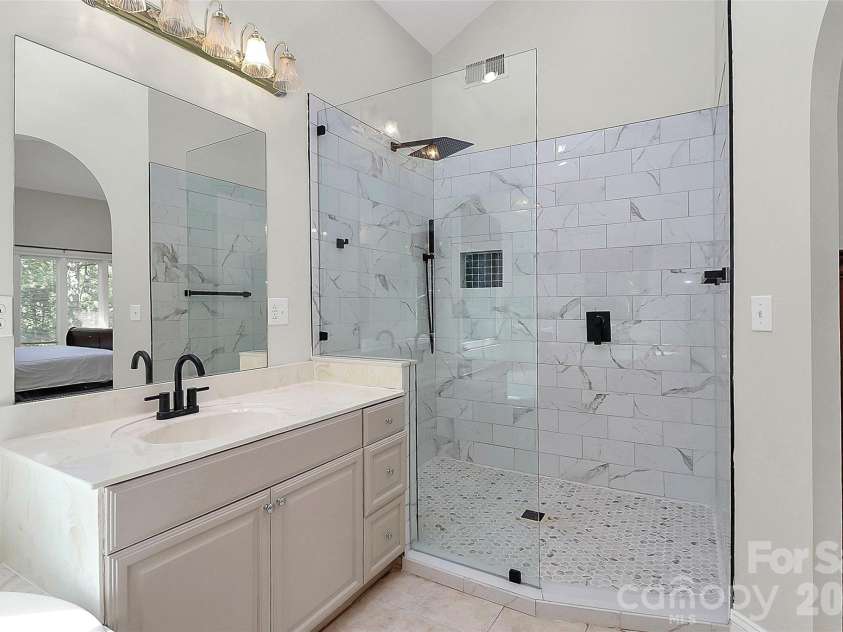 16 Woodvine Lane, Clover, SC 29710.  MLS# CAR4303329, YatesRealty ID 2640. 