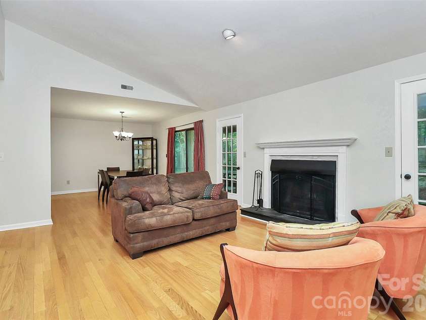 16 Woodvine Lane, Clover, SC 29710.  MLS# CAR4303329, YatesRealty ID 2640. Main Level Living Room