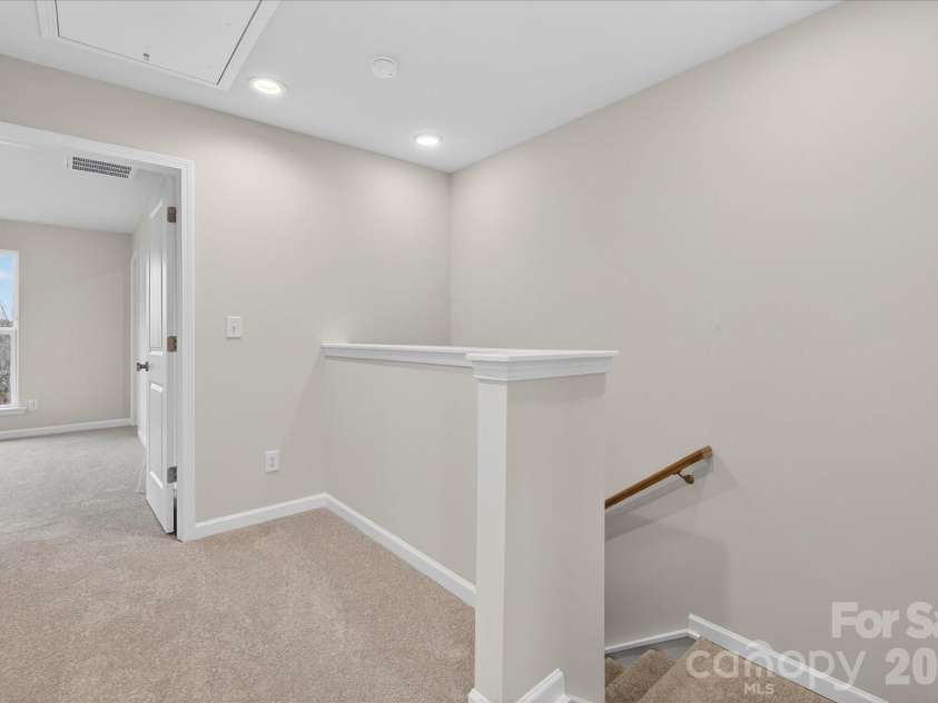 228 Ferebee Place, Charlotte, NC 28213.  MLS# CAR4335382, YatesRealty ID 2640. 3rd Floor Hallway