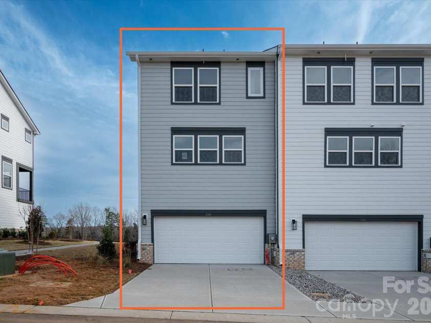 228 Ferebee Place, Charlotte, NC 28213.  MLS# CAR4335382, YatesRealty ID 2640. 