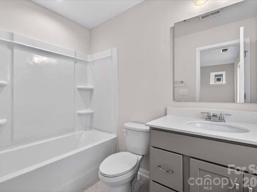 228 Ferebee Place, Charlotte, NC 28213.  MLS# CAR4335382, YatesRealty ID 2640. Bath 2