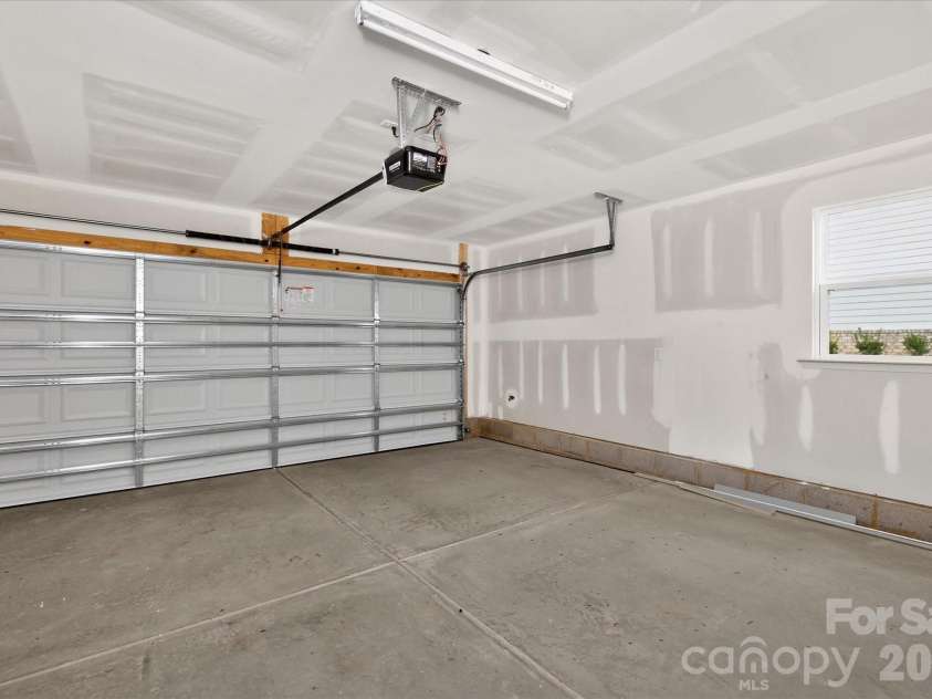 228 Ferebee Place, Charlotte, NC 28213.  MLS# CAR4335382, YatesRealty ID 2640. Garage