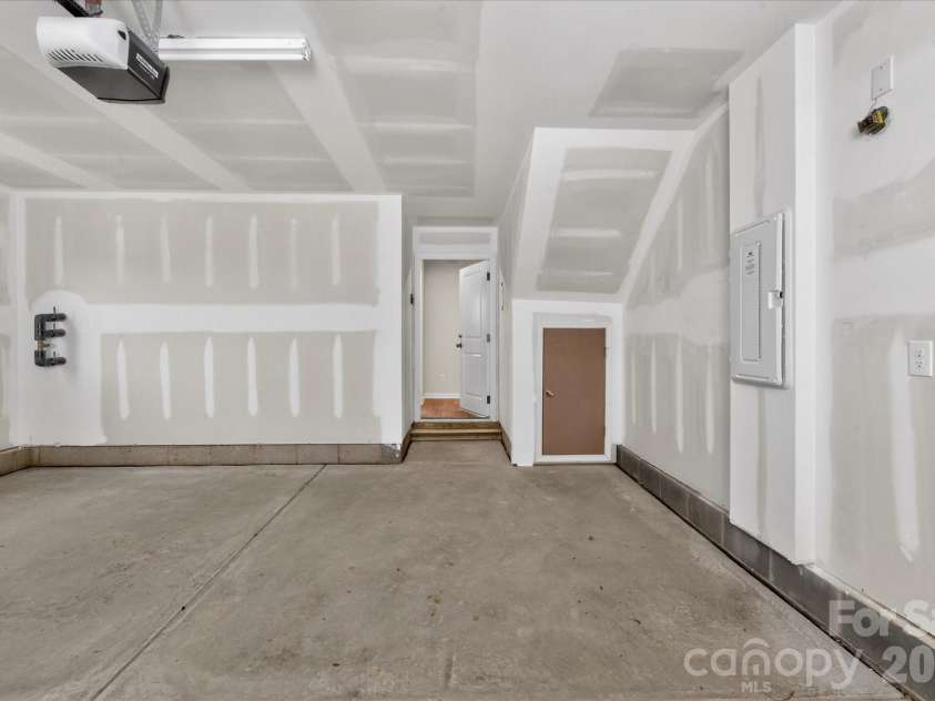 228 Ferebee Place, Charlotte, NC 28213.  MLS# CAR4335382, YatesRealty ID 2640. Garage