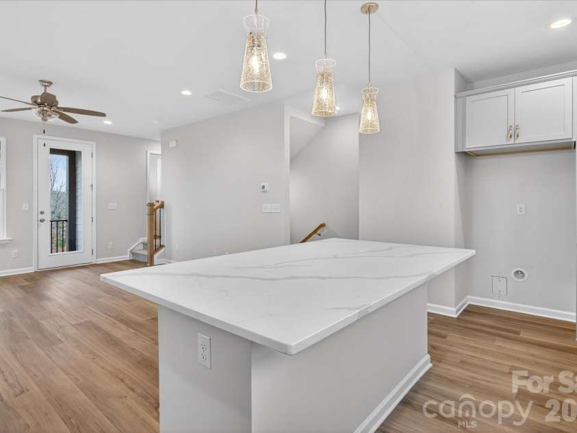 228 Ferebee Place, Charlotte, NC 28213.  MLS# CAR4335382, YatesRealty ID 2640. Kitchen/Living Room