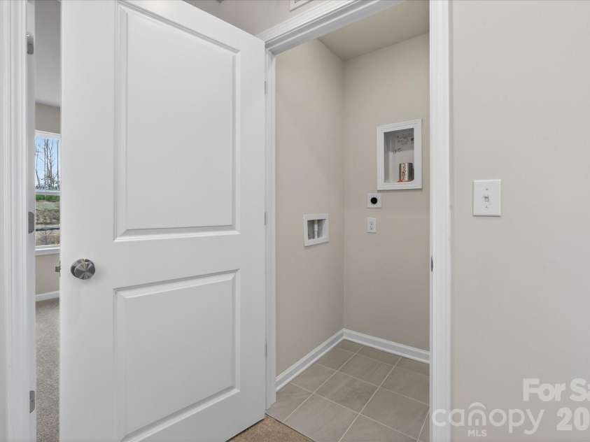 228 Ferebee Place, Charlotte, NC 28213.  MLS# CAR4335382, YatesRealty ID 2640. Laundry