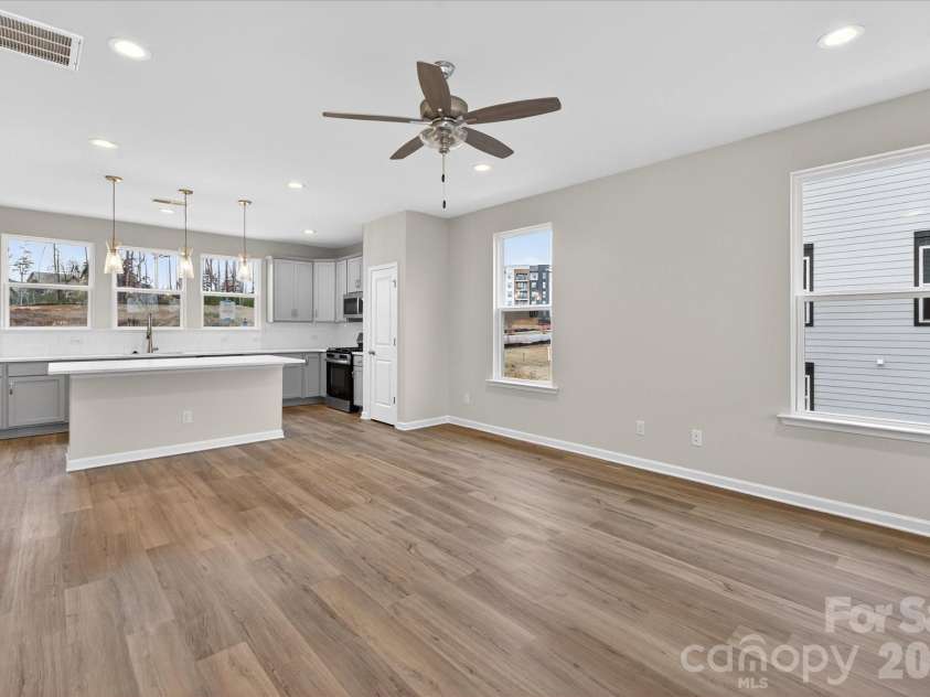 228 Ferebee Place, Charlotte, NC 28213.  MLS# CAR4335382, YatesRealty ID 2640. Living Room/Kitchen