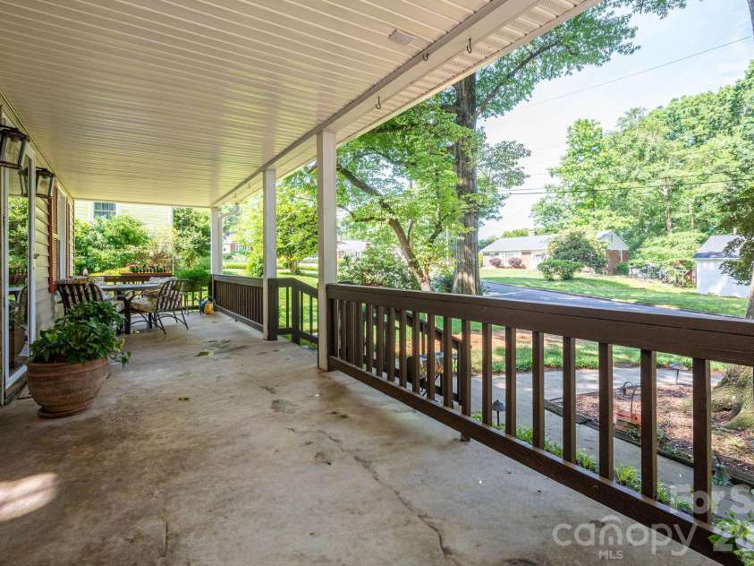 414 Elizabeth Street, Gastonia, NC 28054.  MLS# CAR4387556, YatesRealty ID 26400. 