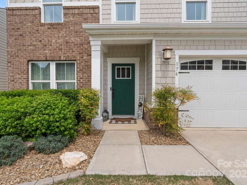176 Jennymarie Road, Mooresville, NC 28115.  MLS# CAR4249290, YatesRealty ID 26401. 