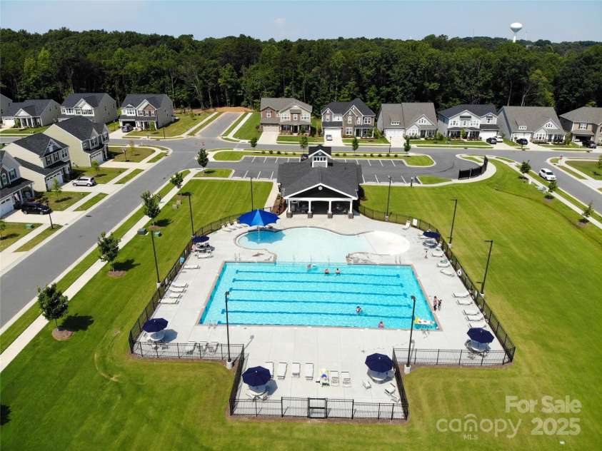 176 Jennymarie Road, Mooresville, NC 28115.  MLS# CAR4249290, YatesRealty ID 26401. Community Pool