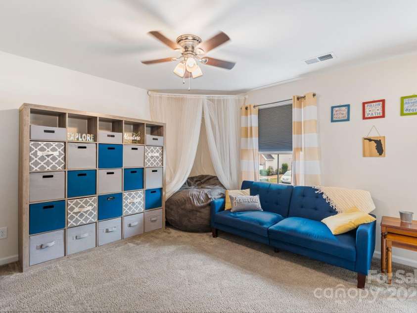 176 Jennymarie Road, Mooresville, NC 28115.  MLS# CAR4249290, YatesRealty ID 26401. Loft