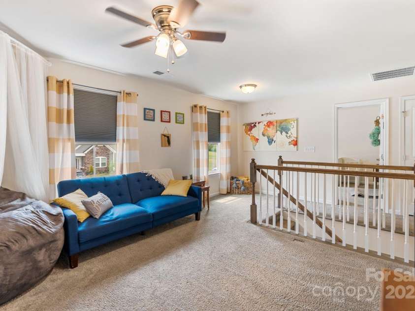 176 Jennymarie Road, Mooresville, NC 28115.  MLS# CAR4249290, YatesRealty ID 26401. Loft