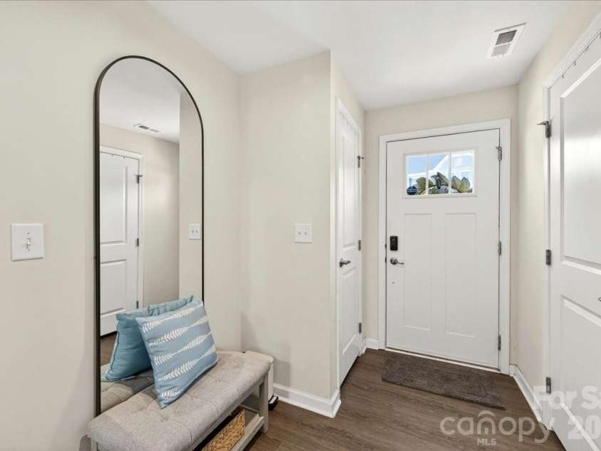 2662 Grantham Place Drive, Fort Mill, SC 29715.  MLS# CAR4386489, YatesRealty ID 26402. 