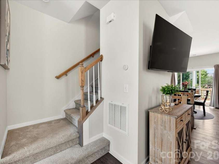 2662 Grantham Place Drive, Fort Mill, SC 29715.  MLS# CAR4386489, YatesRealty ID 26402. 
