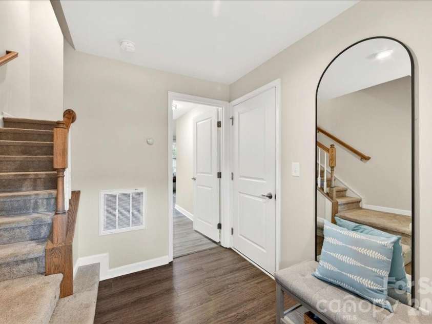 2662 Grantham Place Drive, Fort Mill, SC 29715.  MLS# CAR4386489, YatesRealty ID 26402. Main Level Flex Space