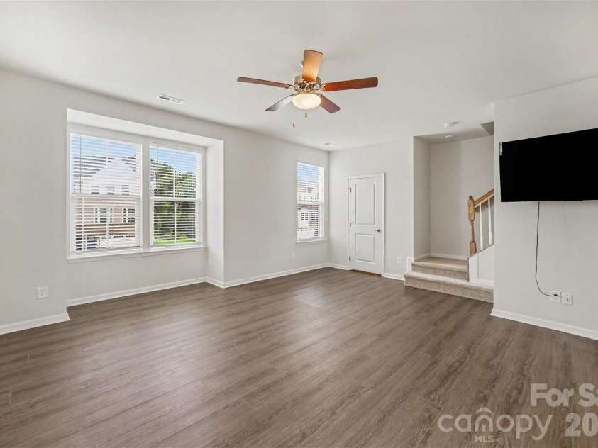 2662 Grantham Place Drive, Fort Mill, SC 29715.  MLS# CAR4415744, YatesRealty ID 26402. 