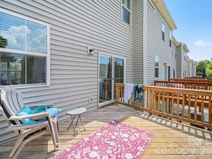 2662 Grantham Place Drive, Fort Mill, SC 29715.  MLS# CAR4415744, YatesRealty ID 26402. 