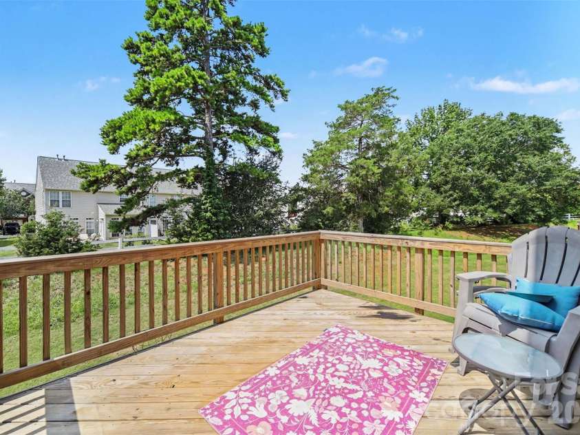 2662 Grantham Place Drive, Fort Mill, SC 29715.  MLS# CAR4415744, YatesRealty ID 26402. 