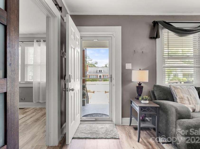 305 Marion Street, Kershaw, SC 29067.  MLS# CAR4278646, YatesRealty ID 26403. 