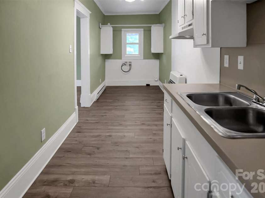 307 Jacob Street, Cherryville, NC 28021.  MLS# CAR4387873, YatesRealty ID 26403. 