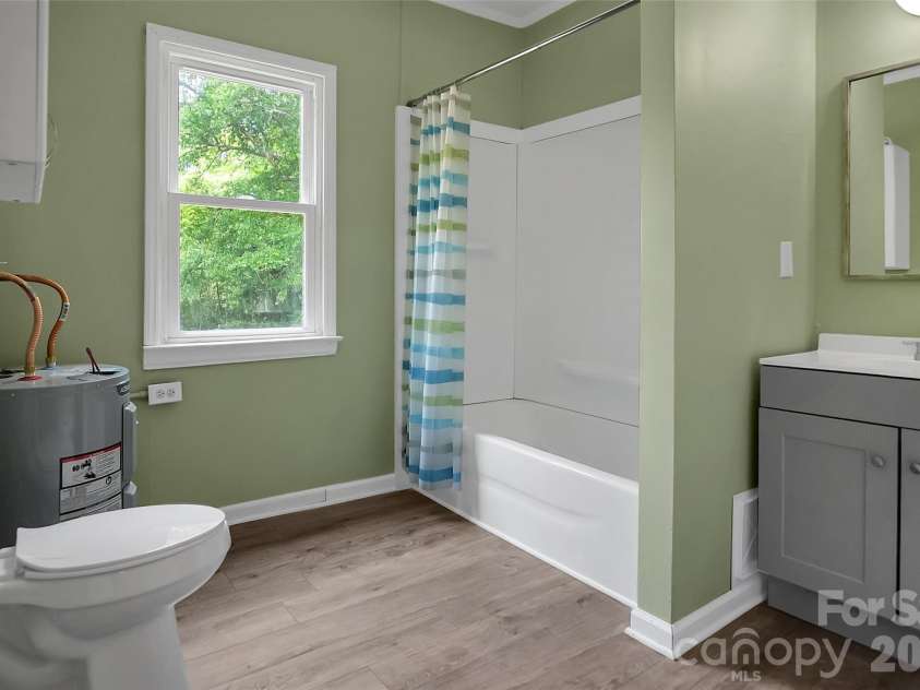 307 Jacob Street, Cherryville, NC 28021.  MLS# CAR4387873, YatesRealty ID 26403. 