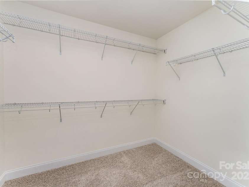 15524 Scholastic Drive, Charlotte, NC 28277.  MLS# CAR4266117, YatesRealty ID 26404. 