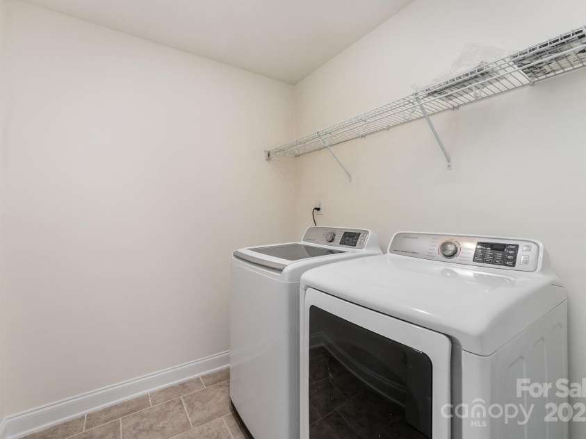 15524 Scholastic Drive, Charlotte, NC 28277.  MLS# CAR4266117, YatesRealty ID 26404. 